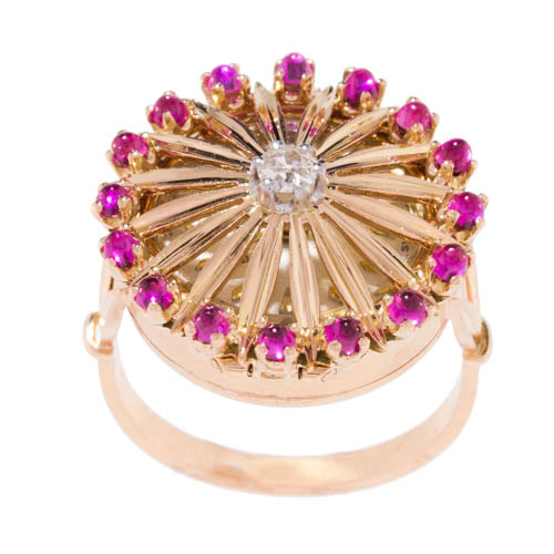  A Vintage Cocktail Watch Ring in Rose Gold with Rubies and a Diamond